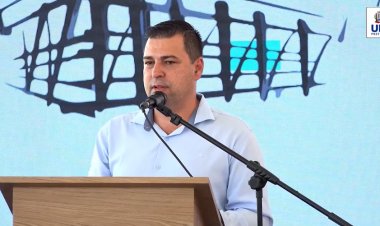 José Roberto Filgueiras discursa na Inauguração do Centro Administrativo de Ubá