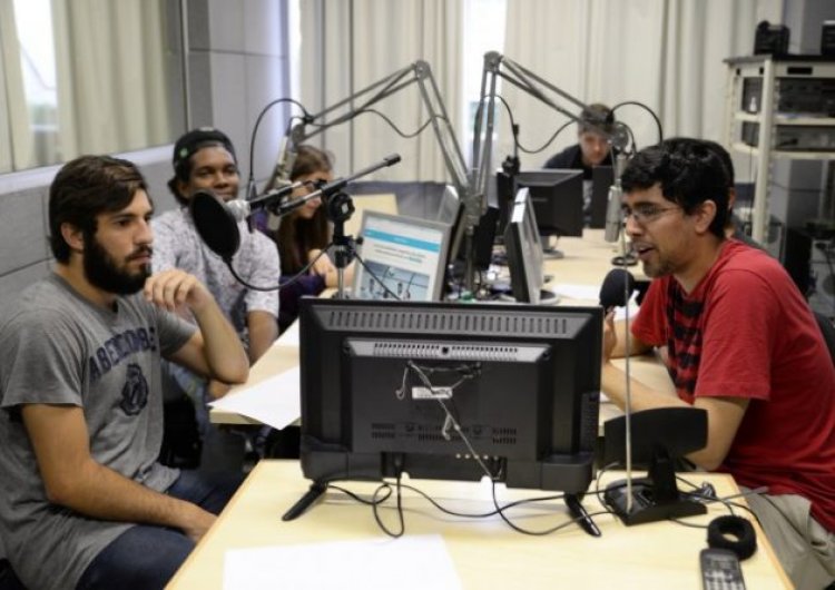 UFJF recebe autorização para operar emissoras de rádio e TV