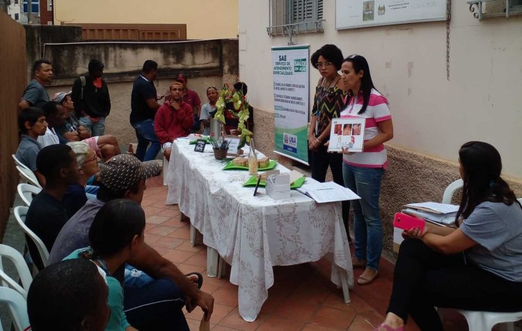 Ubá: Saúde promove ação sobre Sífilis com usuários do Centro POP