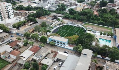 Campo do Clube Praça de Esportes de Ubá recebe gramado sintético