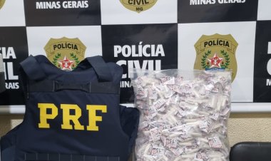 Leopoldina: PCMG prende dois homens com mil pinos de cocaína
