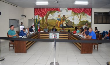 Vereadores de Ubá aprovam onze projetos de lei no mês de Dezembro