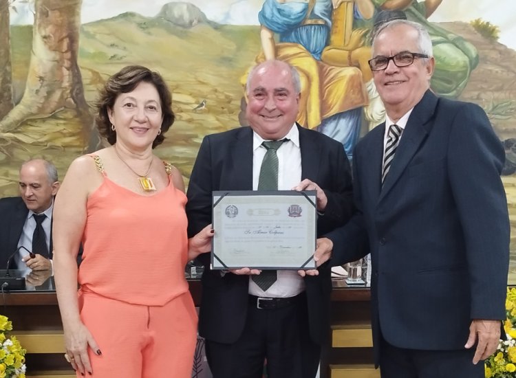 Almir Colpani recebe título de Cidadania Honorária de Ubá