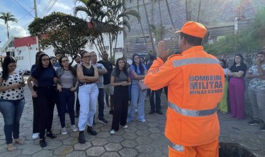 Ubá: Servidores participam de capacitação de Combate à Incêndios e Primeiros Socorros