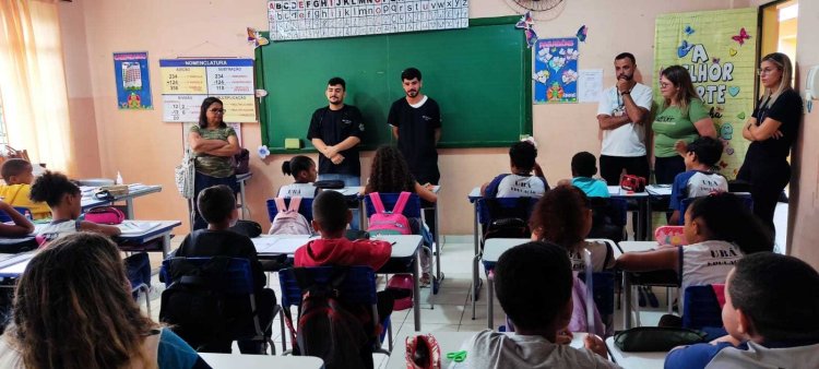 Educação em Saúde: escola de Ubá recebe ação sobre gravidez na adolescência