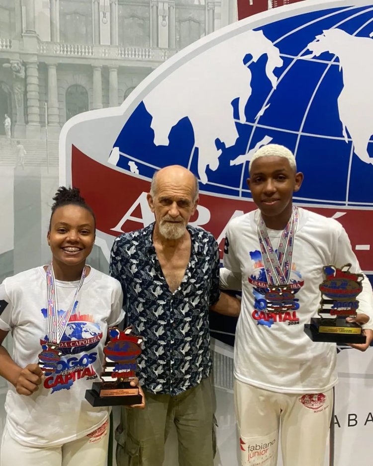 Atletas Capoeiristas Ubaenses são destaques nos Jogos Abertos da Capital em São Paulo