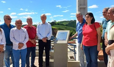 Ubá: Escadão que interliga bairros Louriçal e São Sebastião é denominado