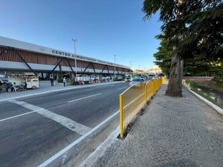 Prefeitura de Ubá conclui intervenções de trânsito em frente ao Centro Administrativo