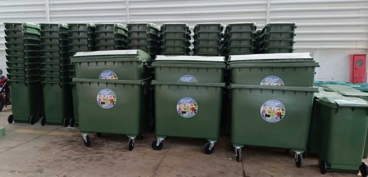 Ubá: Limpeza pública recebe 300 novos containers de lixo