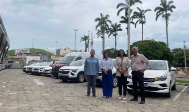 Prefeitura de Ubá entrega 8 veículos para reforçar a frota da Secretaria de Saúde