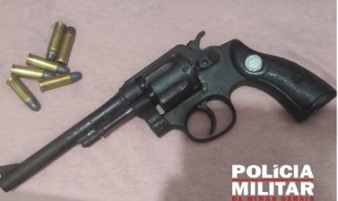 Polícia Militar prende autores e co-autor de roubo em Piraúba