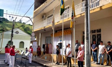 Tradicional hasteamento da bandeira marca as comemorações dos 86 anos de Guiricema