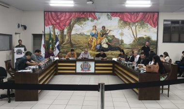 7 Vereadores votam a favor da ampliação do limite para abertura de créditos suplementares a 30%