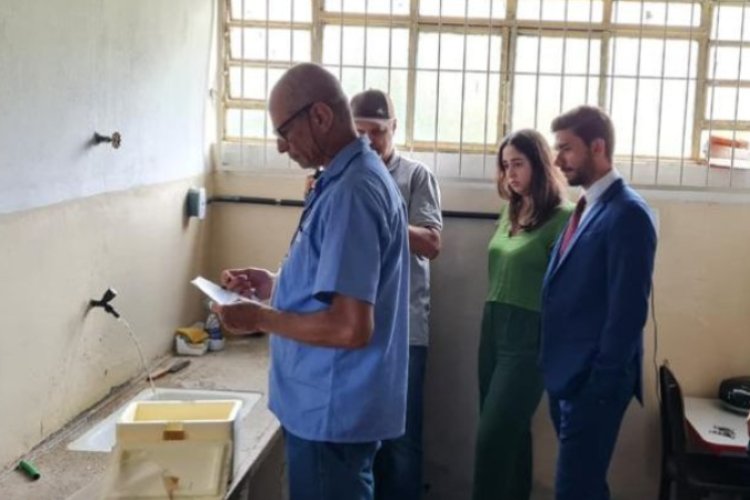 Promotores de Justiça do MPMG fiscalizam escolas mineiras sem acesso à água potável