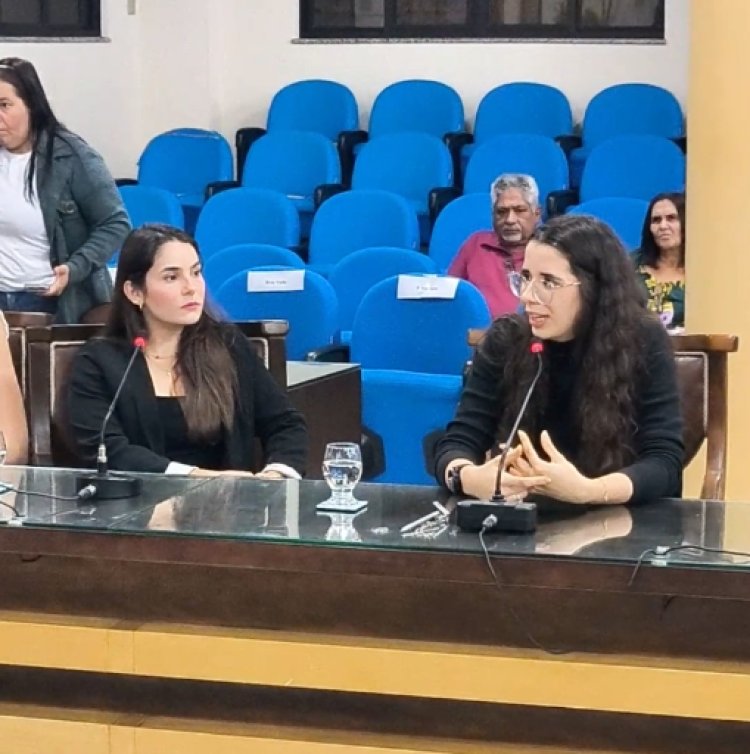 Dra. Mayra Abrahão aborda impacto psicológico da fibromialgia e reforça importância do cuidado emocional em audiência na Câmara de Ubá