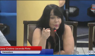 Vereadora Jane Lacerda critica troca de favores e cobra transparência durante Palavra Livre na Câmara de Ubá