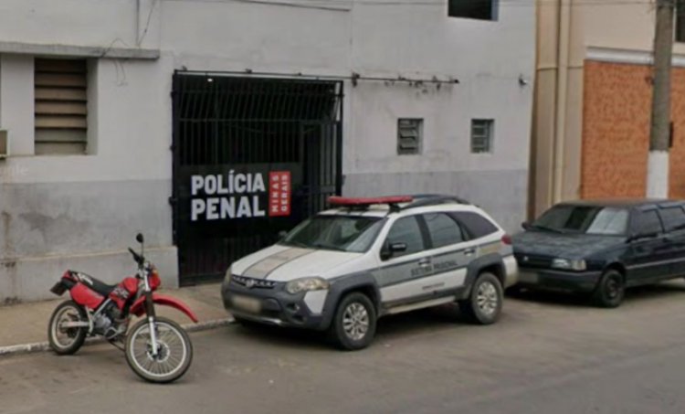 Policial penal é condenada à perda do cargo por facilitar a entrada de telefones celulares para o interior da carceragem