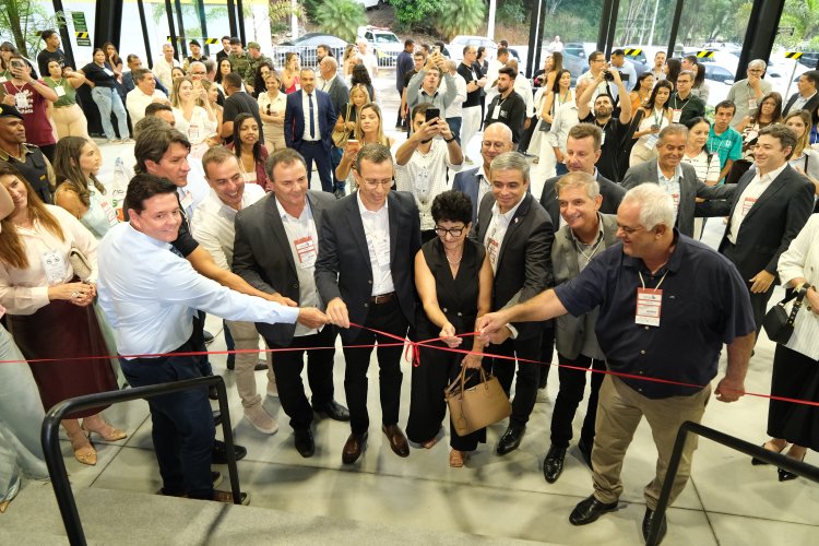 FEMUR 2026 é oficialmente aberta com presença de mais de 4 mil visitantes e reforça a força do polo moveleiro de Ubá