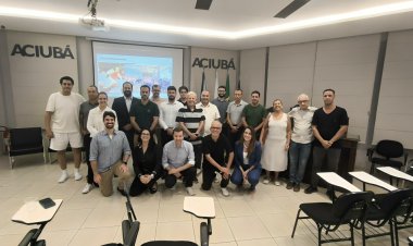 Encontro em Ubá revela os bastidores da política nacional e reforça papel da participação cidadã