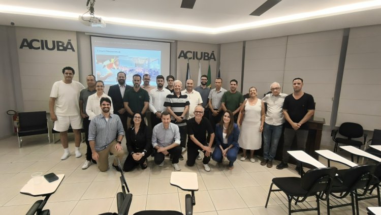 Encontro em Ubá revela os bastidores da política nacional e reforça papel da participação cidadã